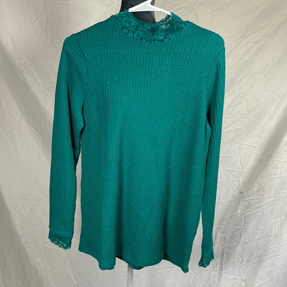NWT Green Shimmer Long Sleeve Blouse with Lace by Lori Goldstein, Size small